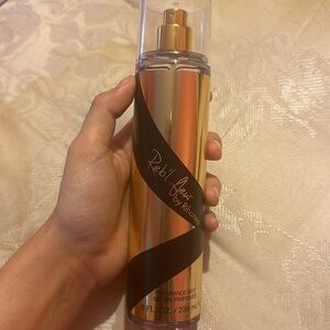 Reb’l fleur by Rihanna Body Mist